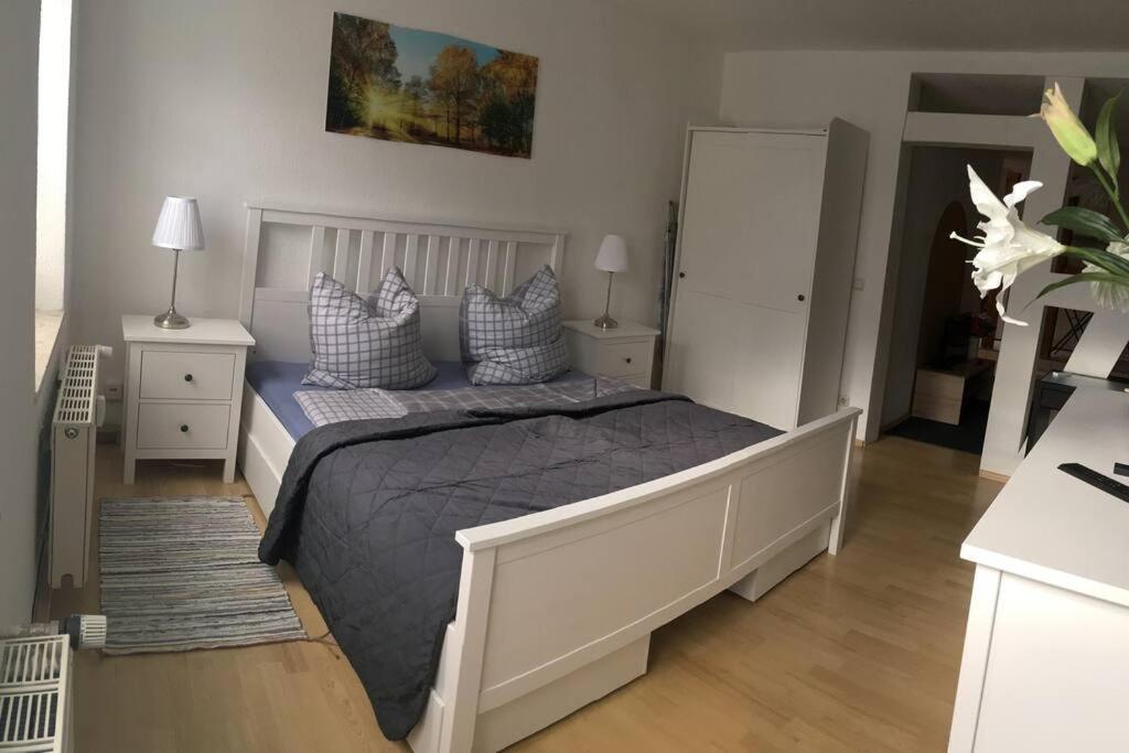 Nette Gute Austattung Parkplatz Terrasse Apartment